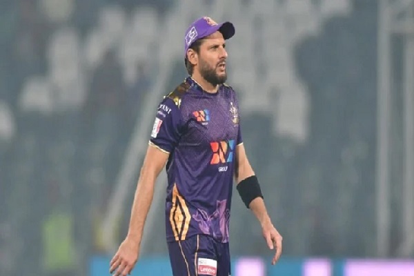 Due to severe body pain, Shahid Afridi has decided to retire from PSL 2022.