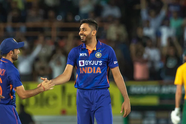 IND vs SA: He doesn’t drop a player- Avesh Khan praises head coach Rahul Dravid