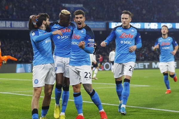 Napoli trash Juventus 5-1 and extend lead to 10 points.