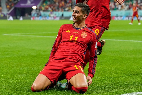 Spain crushes Costa Rica 7-0 in World Cup Group E.