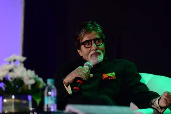 Amitabh Bachchan has shown his admiration for Novak Djokovic