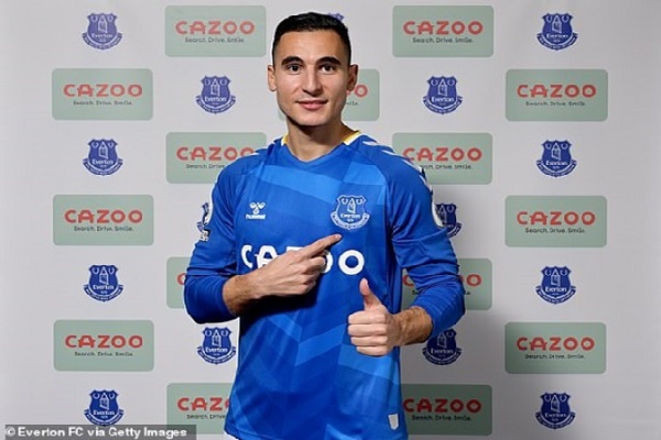 Everton have completed the loan signing of Aston Villa's EL Ghazi.