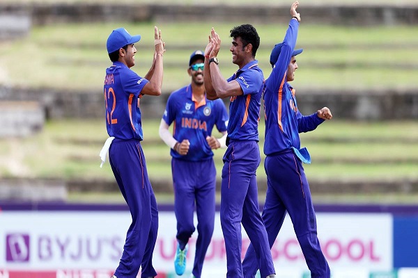 India's U19 team has qualified for the World Cup quarterfinals.