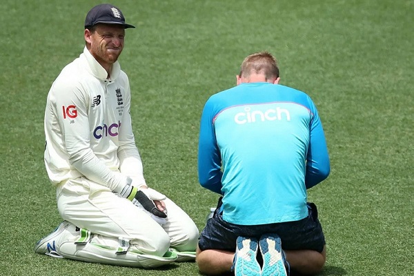 Geoffrey Boycott advises England to'move on' from Jos Buttler.