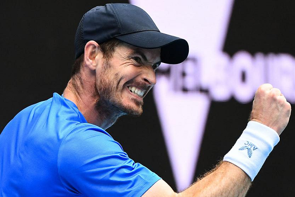 Murray defeats Kyrgios and advances to the Berrettini final in Stuttgart.