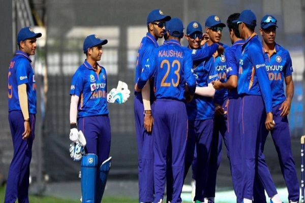 The BCCI sends back-up players for the Covid-hit Indian team in a hurry for the U-19 World Cup.